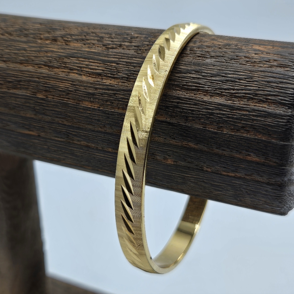 90's Monet L Bangle Gold Tone Bracelet Textured Designer Statement Fashion VTG